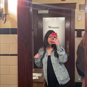 Meet your Posher, Ariel